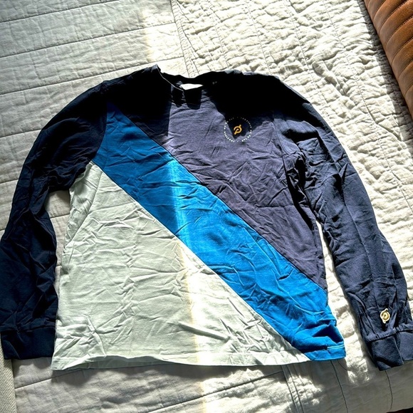 Peloton Tops - Peloton // Color Block Classic Long Sleeve Tee